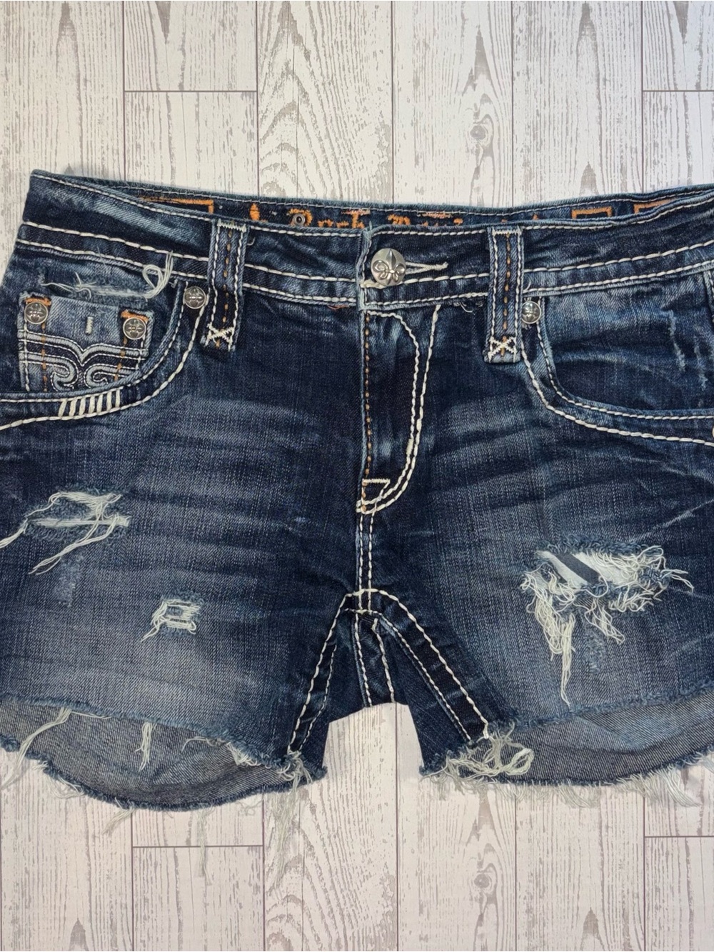 Rock Revival Lydia Easy Shorts Sz 25 Distressed Denim 4” Inseam